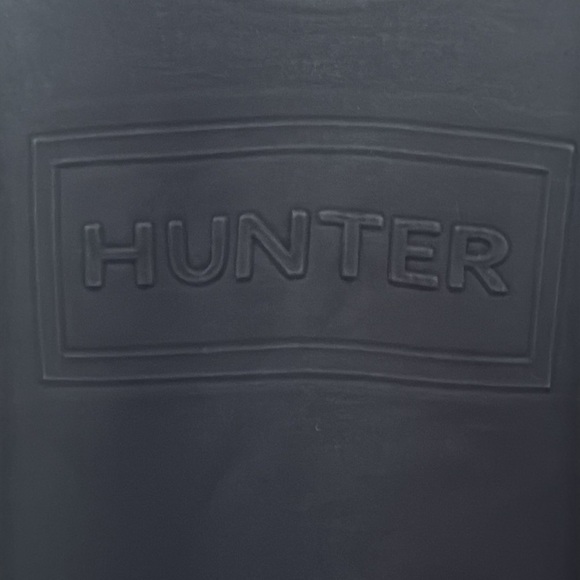 Hunter for Target Cropped Crewneck Sweatshirt Black Box Logo Size Medium - Picture 2 of 5